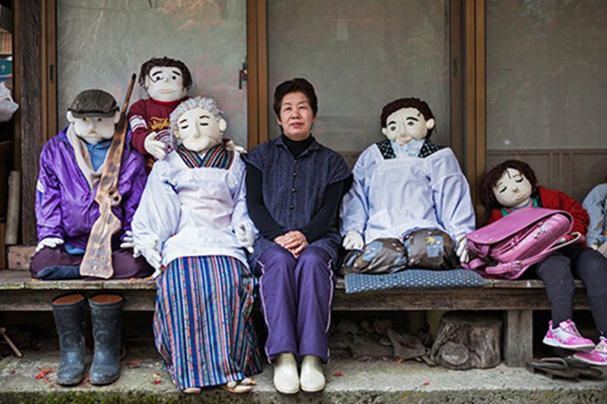 Bí ẩn ngôi làng kỳ lạ 30 người sống cùng hàng trăm con búp bê Bí ẩn ngôi làng kỳ lạ 30 người sống cùng hàng trăm con búp bê