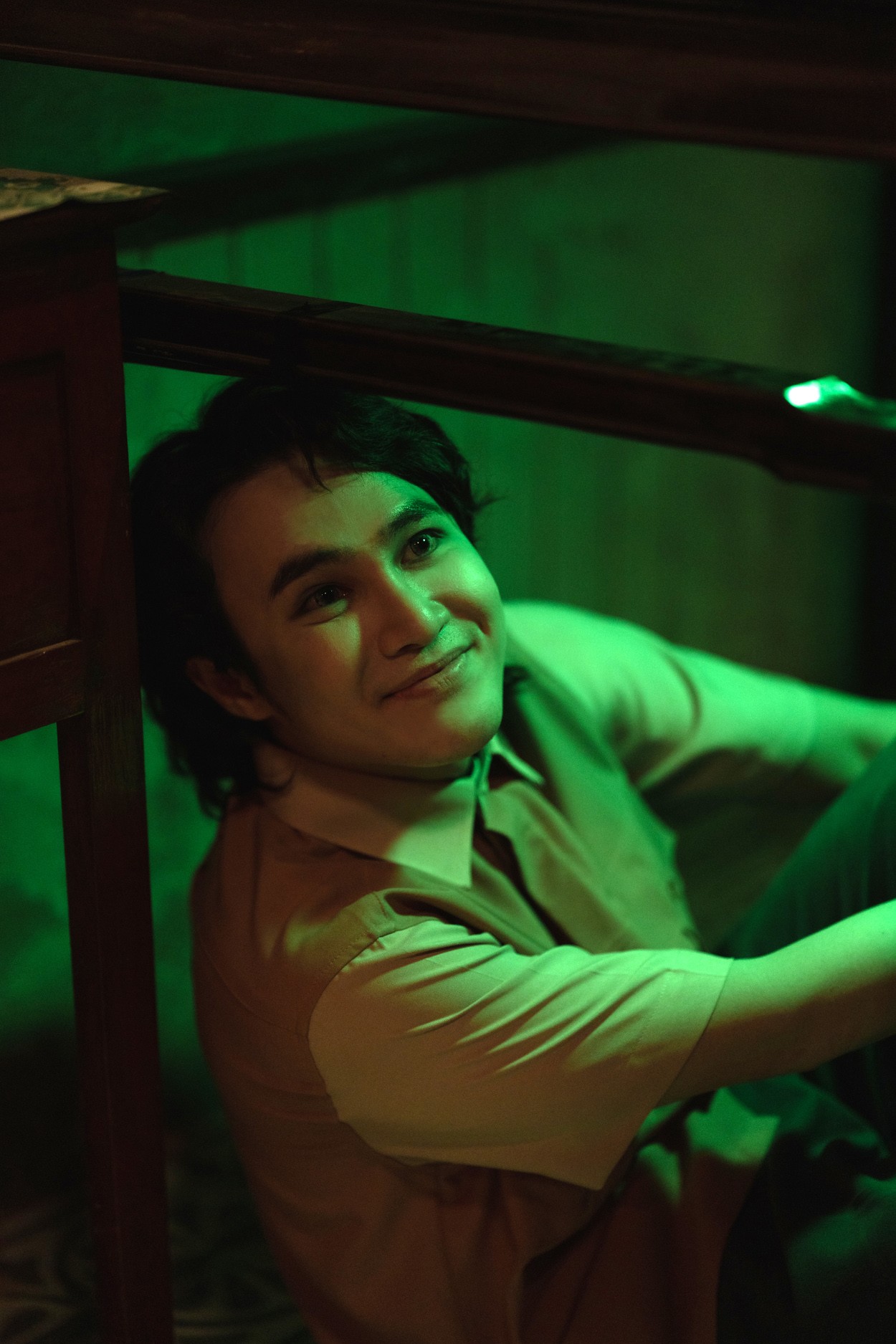 ngt-still-134-55316-1740364506-980-width1250height1875 Huỳnh Lập trong phim 'Nhà gia tiên'.