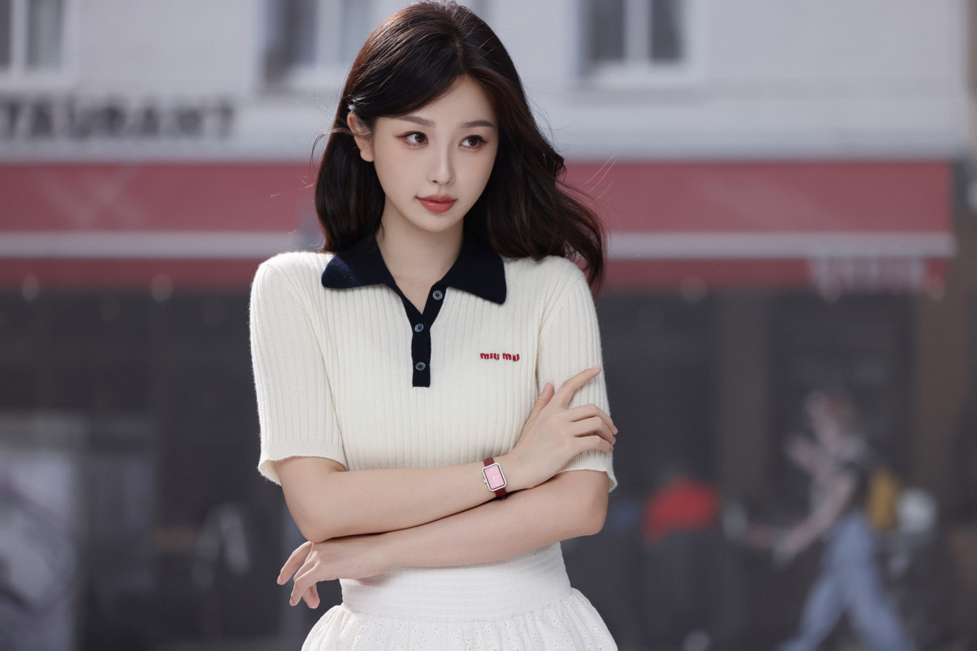 Ngu Thư Hân trả giá- Ảnh 2. Ngu Thư Hân trả giá- Ảnh 2.