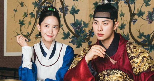 Sắp hết năm mới xuất hiện 1 phim cổ trang hay hú hồn: Rating đạp đổ mọi kỷ lục, triệu like cũng chưa xứng ngu tru cua bao chua 02 1757947613866 17579476141841595967830 72 0 608 1024 crop 17579476632121669717389jpg