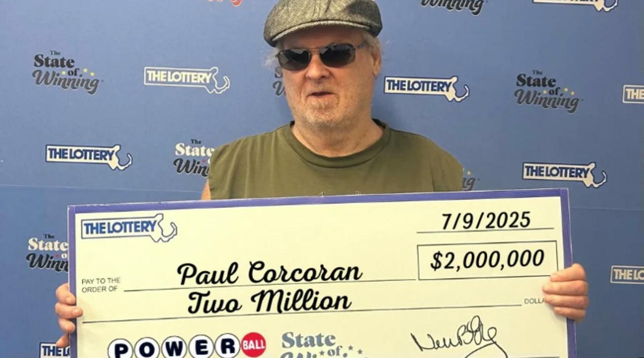 Người đàn ông trúng số 2 lần trong 1 ngày,