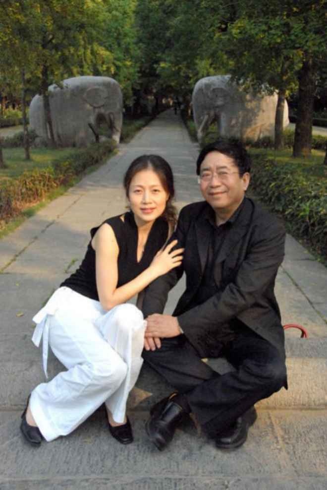 Người quan trọng nhất Tây Du Ký 1986: Cát-xê cao nhất đoàn phim, vượt cả Tôn Ngộ Không, đạo diễn phải thuê chuyên cơ đến đón chỉ để xuất hiện 3 phút- Ảnh 4. Người quan trọng nhất Tây Du Ký 1986: Cát-xê cao nhất đoàn phim, vượt cả Tôn Ngộ Không, đạo diễn phải thuê chuyên cơ đến đón chỉ để xuất hiện 3 phút- Ảnh 4.