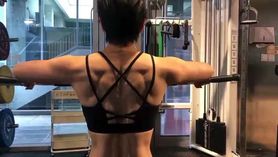 Cô bắt đầu tập gym ở độ tuổi không ai ngờ tới.