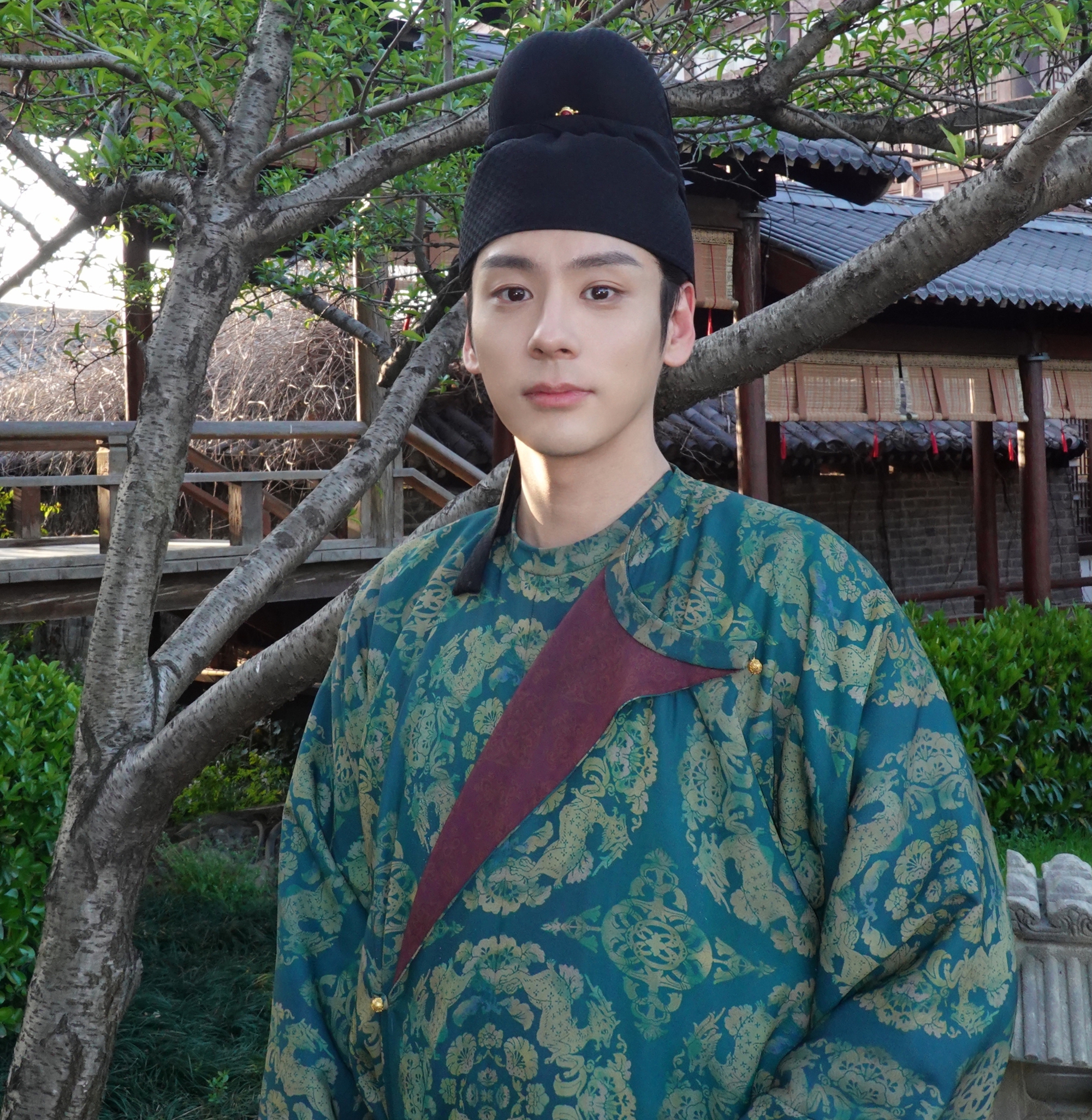 Mỹ nam 1 năm đóng 10 phim vẫn flop, tiếc cho nhan sắc đẹp đến mức được tung hô là