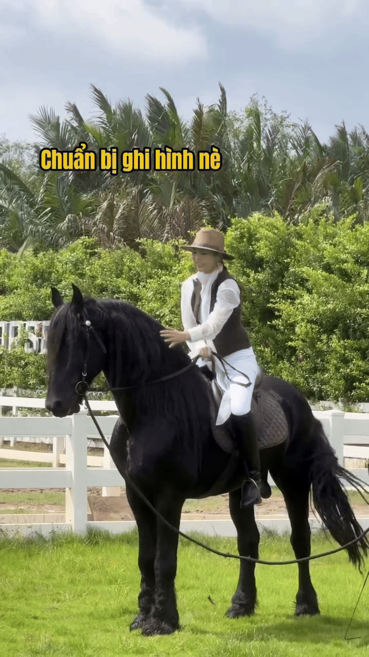 Clip: Thanh Hằng tiếp tục tung clip thị phạm Next Top tập 2, drama gì nữa đây?- Ảnh 1.