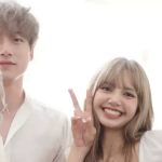 Phim ngắn "Dream" lộ ảnh hậu trường, Lisa (BLACKPINK) nhận nhiều chỉ trích nh chup man hinh 2025 08 20 luc 20 12 23 96977776566641537056926 91229713891555475832179 1755735924504 1755735925532969454393 38 0 365 624 crop 1755735989759302657896png