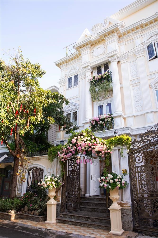 Phú bà Vbiz mua 20.000m2 đất chỉ để nuôi gà, sở hữu 4 biệt thự triệu đô, đóng phim nào cũng hot điên đảo- Ảnh 8.