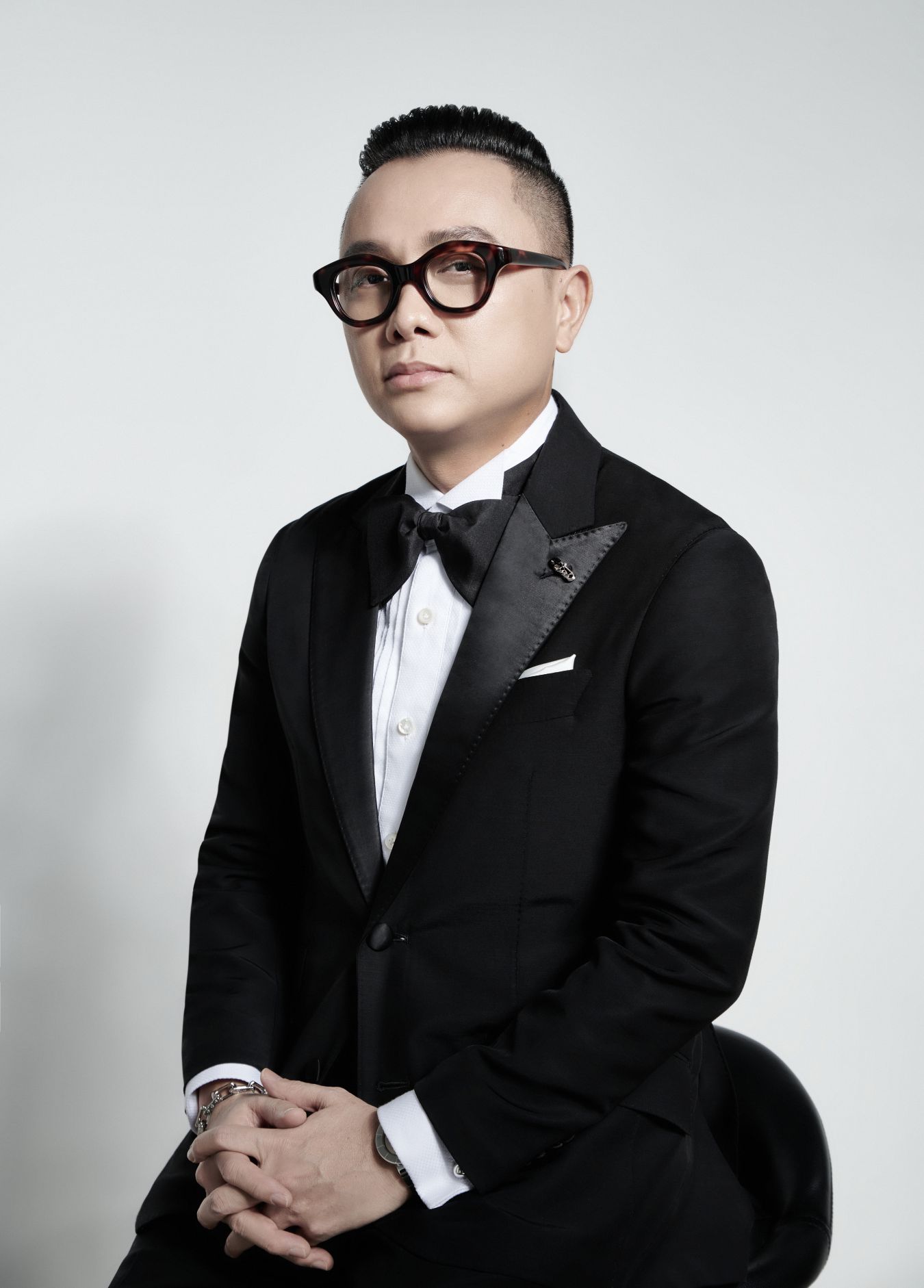 NTK Công Trí trước khi bị bắt: 1 bộ váy kiếm 500 triệu, hé lộ cơ ngơi khủng- Ảnh 1.