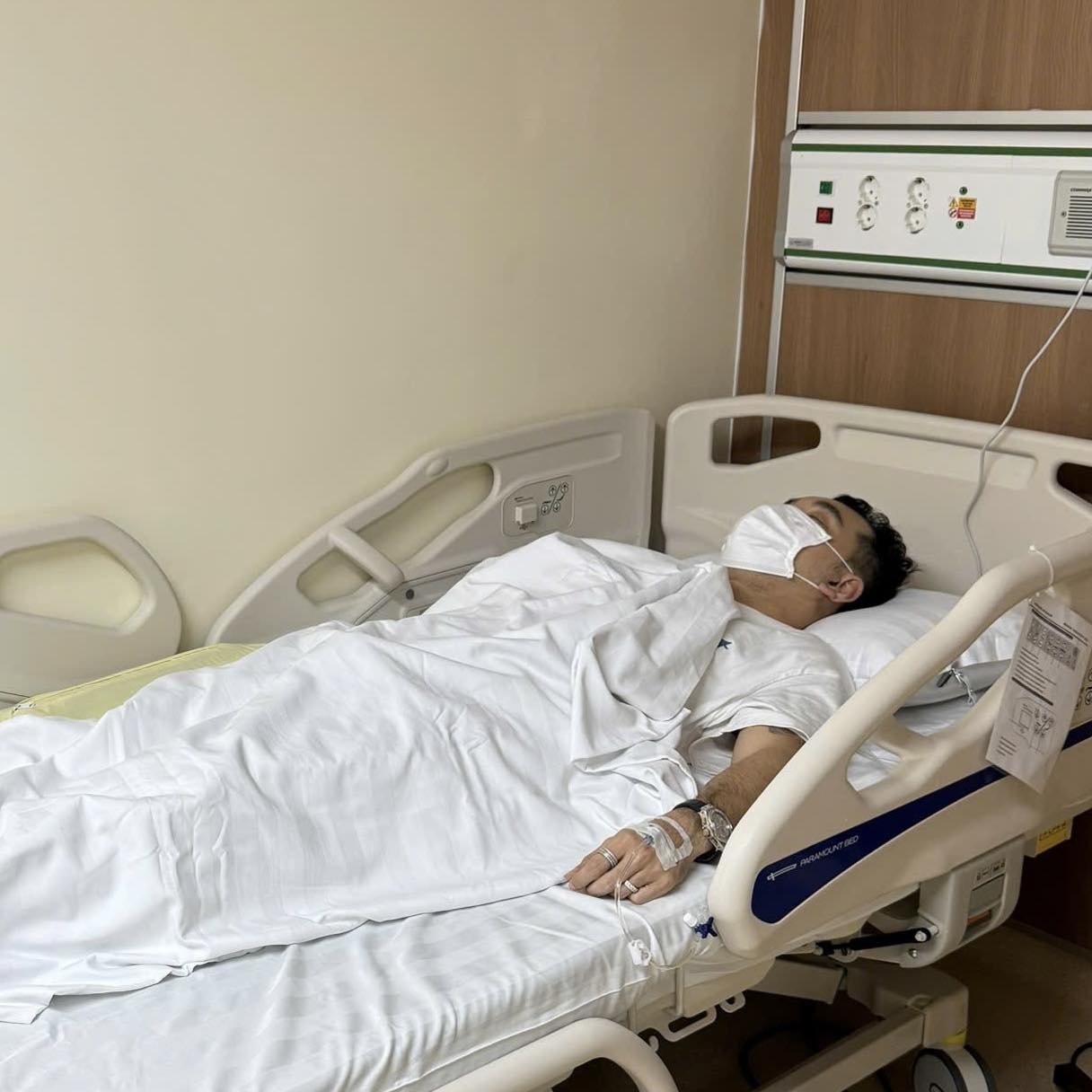 Ưng Hoàng Phúc nhập viện- Ảnh 1.