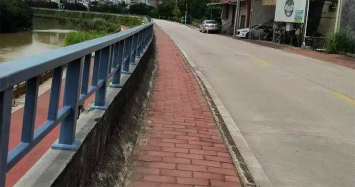 Trốn cảnh sát khi say rượu lái xe, tài xế nhảy xuống sông chết đuối- Ảnh 1.