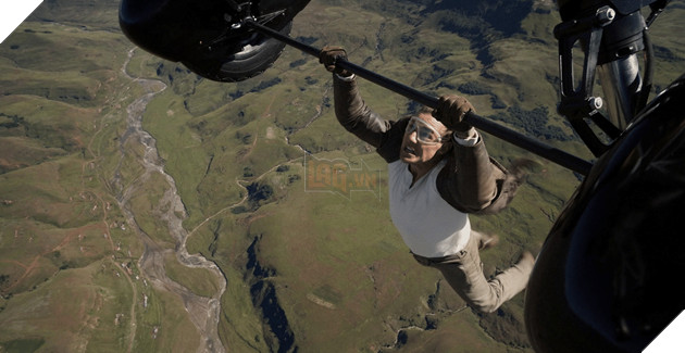 Fan Hành Động Xem Các Phần Phim Trước Của Nhiệm Vụ Bất Khả Thi Trước Khi Phần Cuối Ra Mắt