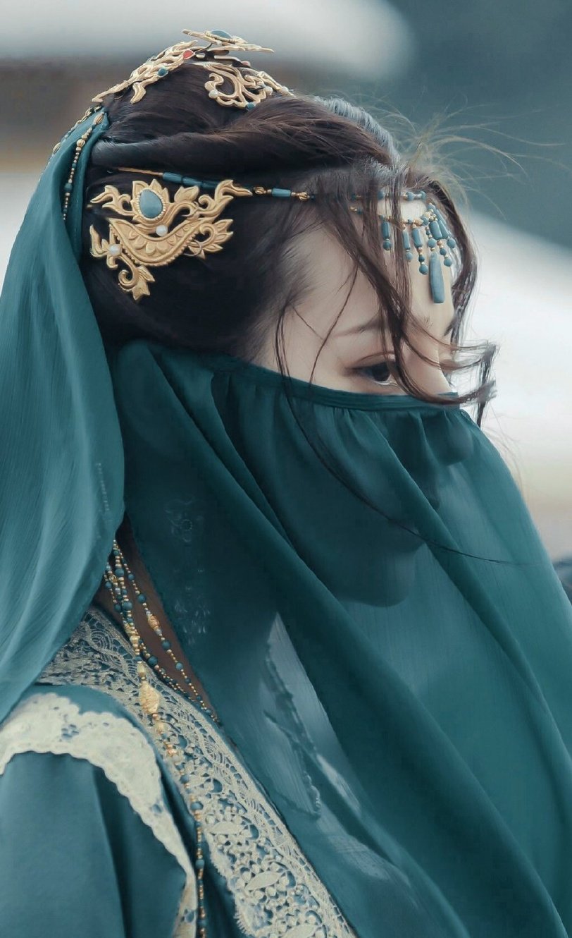 10 mỹ nhân dị vực đẹp nhất Trung Quốc: Triệu Lệ Dĩnh xếp sau Dương Mịch, hạng 1 nhan sắc hơn cả thượng thừa- Ảnh 3.