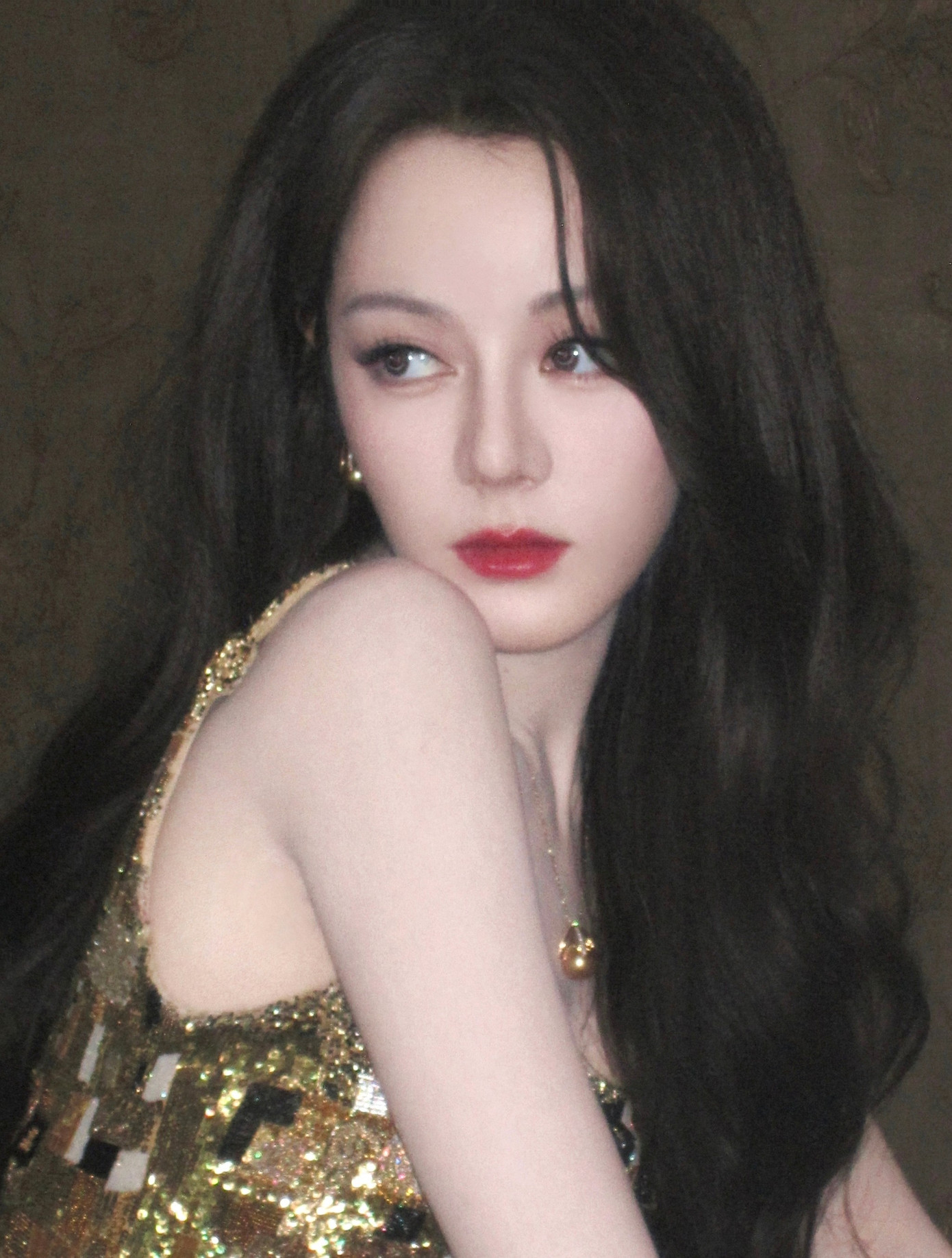 Địch Lệ Nhiệt Ba hại bạn diễn- Ảnh 4.