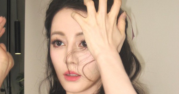 Địch Lệ Nhiệt Ba bị đe dọa nhiet ba8 2578 9917 1739527793174 17395277933161239726715 97 0 435 645 crop 1739527891373920233017jpg