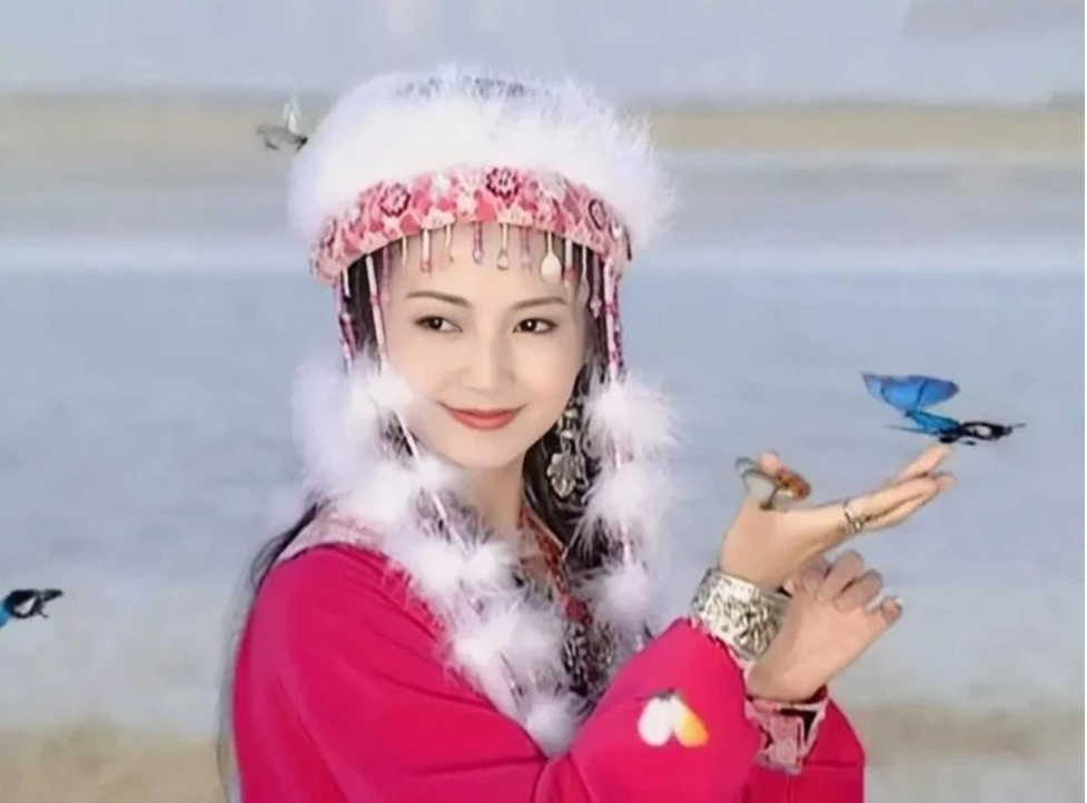 Dung mạo thật của công chúa Hàm Hương sau hơn 200 năm đã được tiết lộ, có đẹp hơn mỹ nhân Hoàn Châu Cách Cách?- Ảnh 3. Dung mạo thật của công chúa Hàm Hương sau hơn 200 năm đã được tiết lộ, có đẹp hơn mỹ nhân Hoàn Châu Cách Cách?- Ảnh 3.