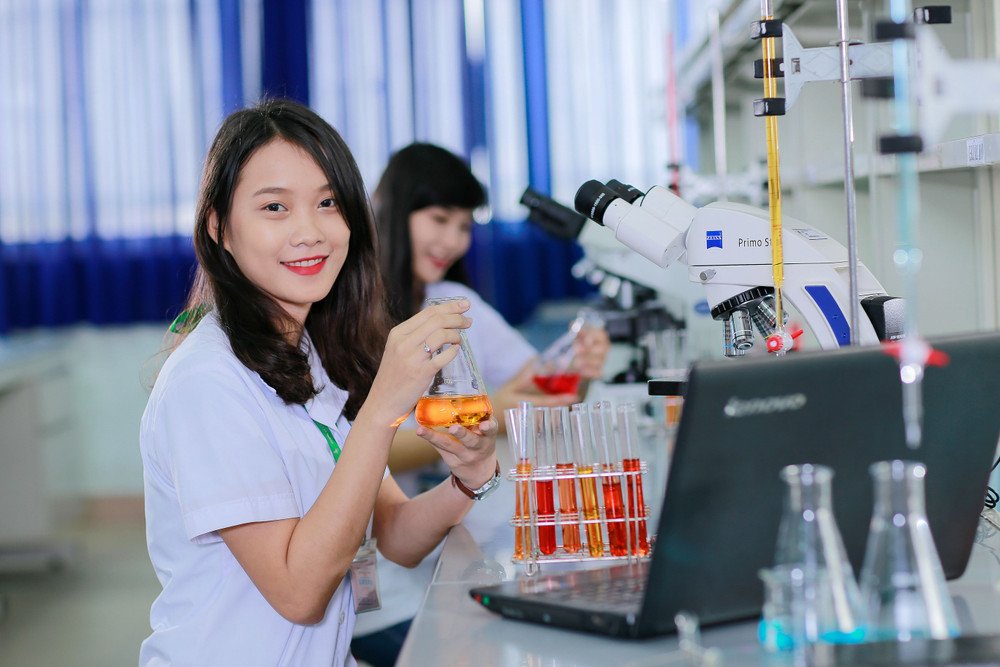 Sinh viên nhóm ngành Y tế được miễn học phí ở nhiều chuyên ngành