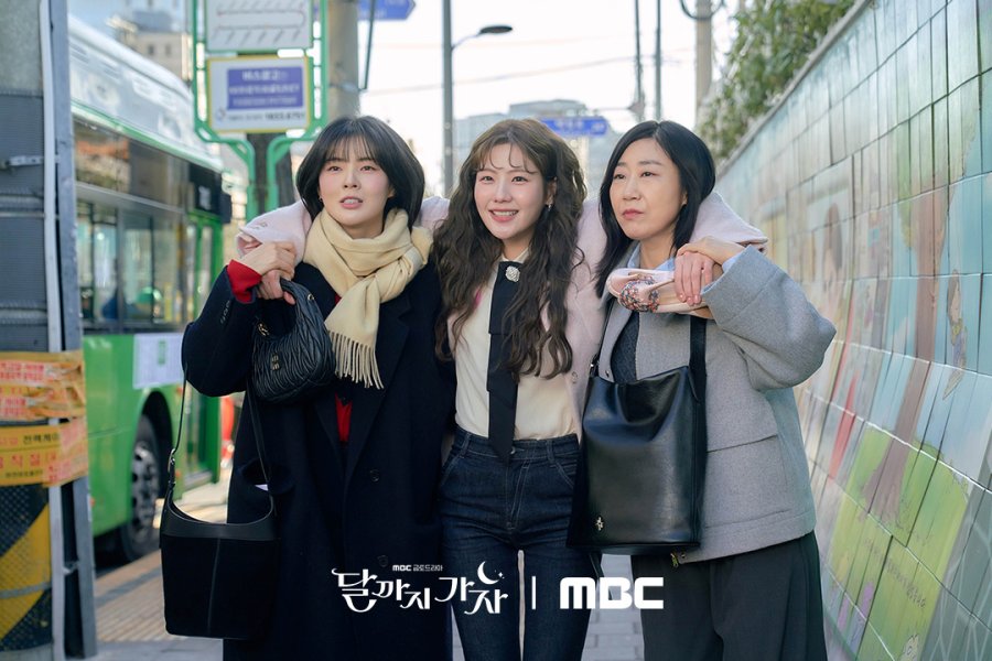 Đến lạy ai bỏ tiền làm phim Hàn dở kinh khủng thế này: Nam chính đơ ơi là đơ, nữ chính không 1 góc nào đẹp- Ảnh 2.