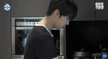 Nóng nhất MXH: 2 sao nam gây sốc khi