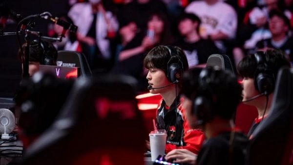 Hậu Trường "Đau Lòng" Của NS RedForce: Đội Hình Tan Rã Hay Chỉ Là Góc Nhìn Phiến Diện? ns 220250819094053jpg