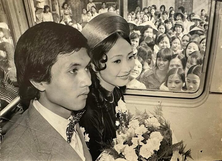 Nữ NSND là mỹ nhân phố cổ, từng làm tắc nghẽn phố Hàng Đào trong ngày cưới- Ảnh 3. Nữ NSND là mỹ nhân phố cổ, từng làm tắc nghẽn phố Hàng Đào trong ngày cưới- Ảnh 3.