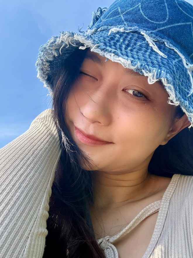 Bạn gái kém hơn 30 tuổi của NSND Việt Anh- Ảnh 8. Bạn gái kém hơn 30 tuổi của NSND Việt Anh- Ảnh 8.