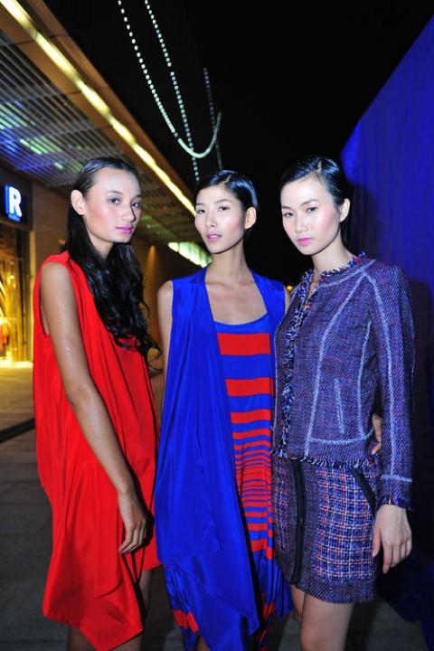 Hoàng Thuỳ - Lê Thuý làm hoà: Chuyện gì đã xảy ra mà