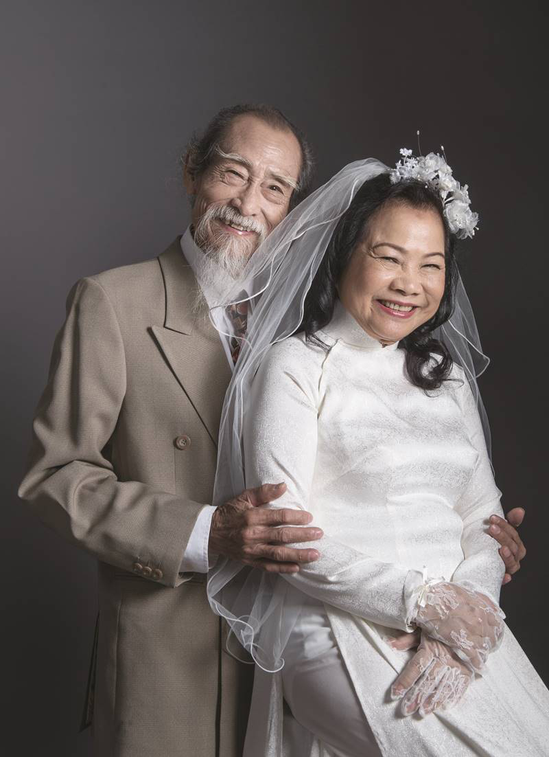 Nam NSƯT được cả nước yêu mến: U90 vẫn hôn vợ khi đi làm, hôn nhân là