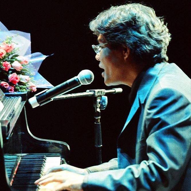 Ông hoàng nhạc nhẹ miền Bắc: Cuộc đời bi kịch, 57 tuổi ra đi trong đau đớn- Ảnh 1.