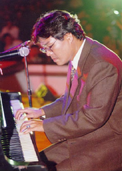 Ông hoàng nhạc nhẹ miền Bắc: Cuộc đời bi kịch, 57 tuổi ra đi trong đau đớn- Ảnh 4.