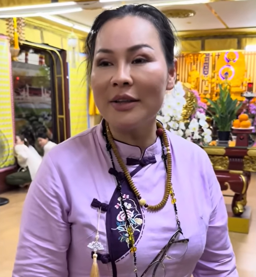 Vợ Quý Bình: Vợ Quý Bình: