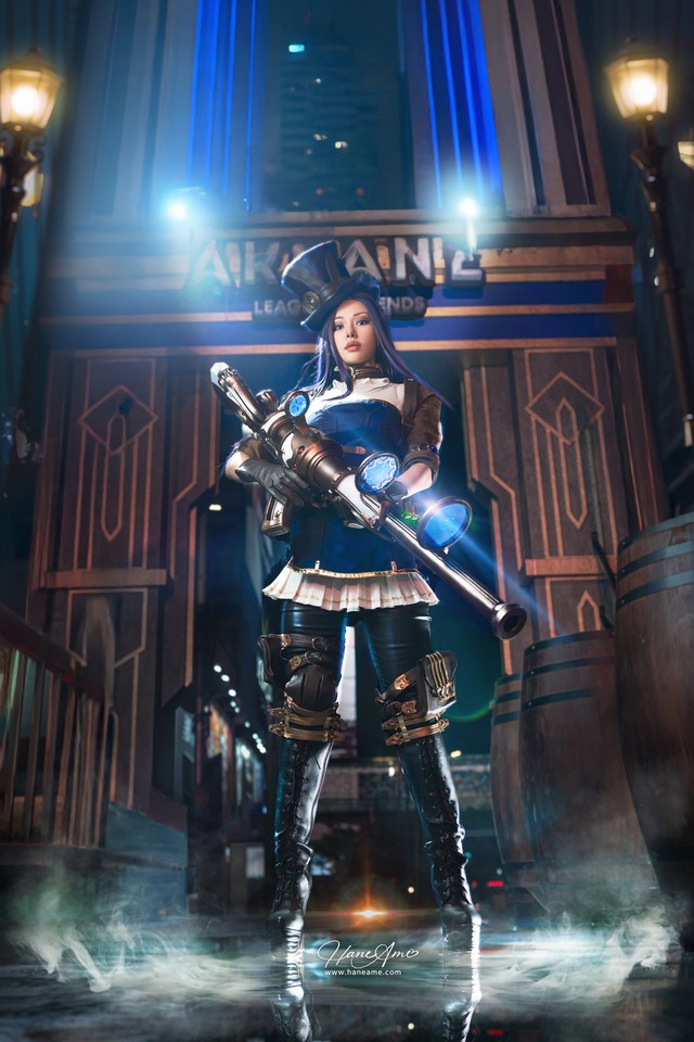 Cosplay Caitlyn cực ngầu nhưng nữ cosplayer khiến cộng đồng xôn xao vì Cosplay Caitlyn cực ngầu nhưng nữ cosplayer khiến cộng đồng xôn xao vì