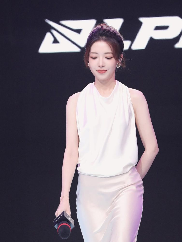 Ngất ngây nhan sắc của