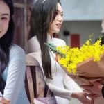 Nữ sinh Ngoại thương tặng hoa cho Thủ tướng New Zealand duyên dáng trong tà áo dài nu sinh tang hoa 1741479868 111 width740height495 auto cropjpg