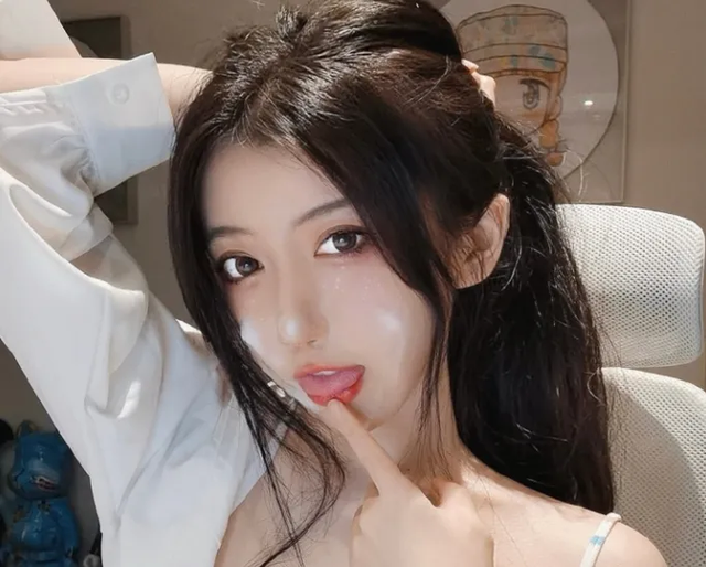 Nghi vấn nhiều nền tảng giữ Nghi vấn nhiều nền tảng giữ