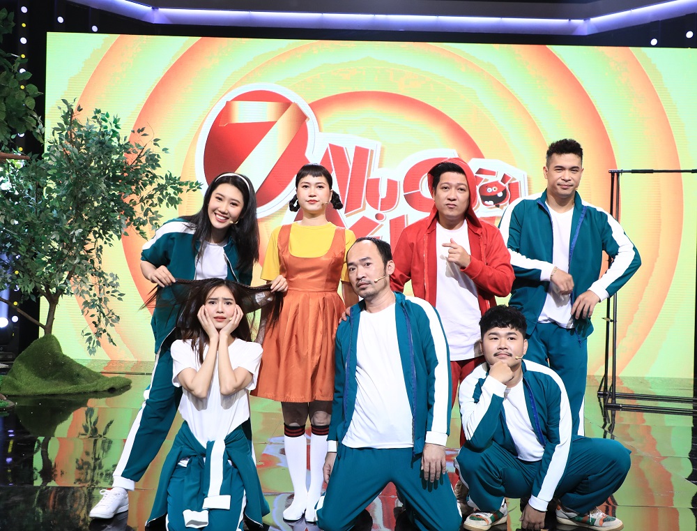 7 Nụ cười Xuân gây sững sờ khi dừng phát sóng: Trường Giang - Lâm Vỹ Dạ - Lan Ngọc cùng làm 1 việc- Ảnh 7. 7 Nụ cười Xuân gây sững sờ khi dừng phát sóng: Trường Giang - Lâm Vỹ Dạ - Lan Ngọc cùng làm 1 việc- Ảnh 7.