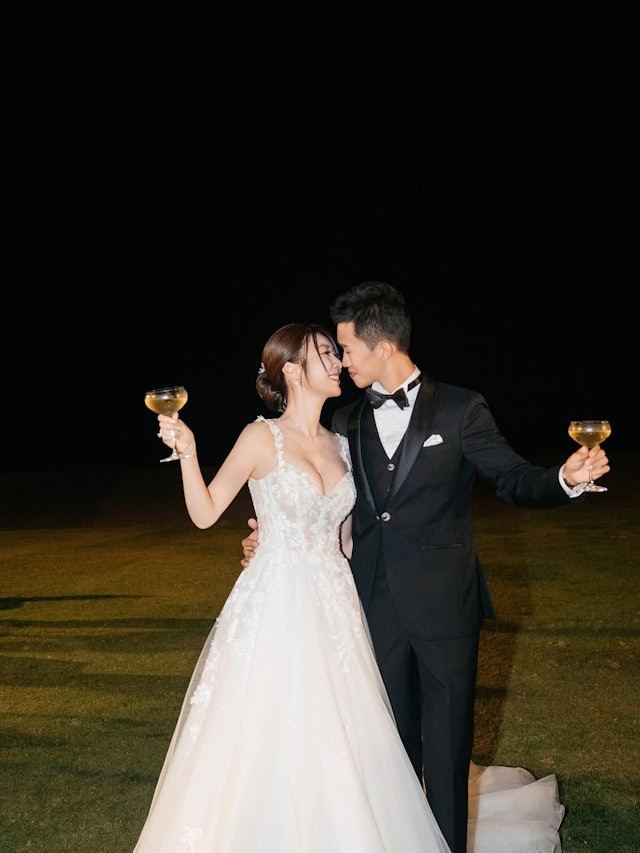 oc6xqovewseu0-hdyraov0t4pvx0g4hm-17631921506001279957745-1763268223141-17632682235421332319948 "Mỹ nhân đáng giá 39 tỷ" bất ngờ lên hoa xe lần 2, lập thỏa thuận "2 không" gây choáng với chồng thiếu gia oc6xqovewseu0 hdyraov0t4pvx0g4hm 17631921506001279957745 1763268223141 17632682235421332319948