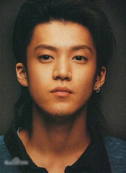 Phòng karaoke phơi bày đời tư thác loạn đáng xấu hổ của nam diễn viên đẹp số 1 showbiz- Ảnh 5.