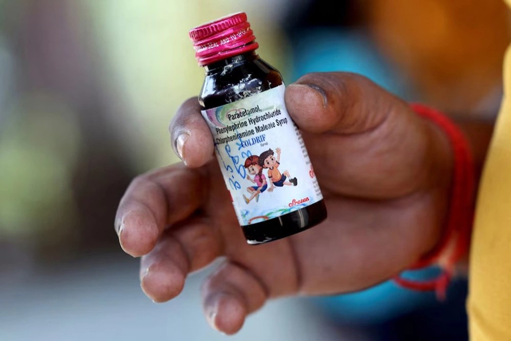 WHO cảnh báo 3 loại siro ho nhiễm độc gây chết người tại