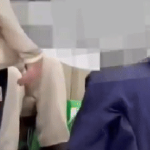 Đoạn video 100 triệu view về nữ y tá quỳ gối xin lỗi bệnh nhân khiến cộng đồng mạng phẫn nộ om video to gif converter 1740648033703324767067 1740648435197 17406484354111568517215 1740709698312 1740709698686632444837 313 0 651 540 crop 17407097267701400213252gifpng