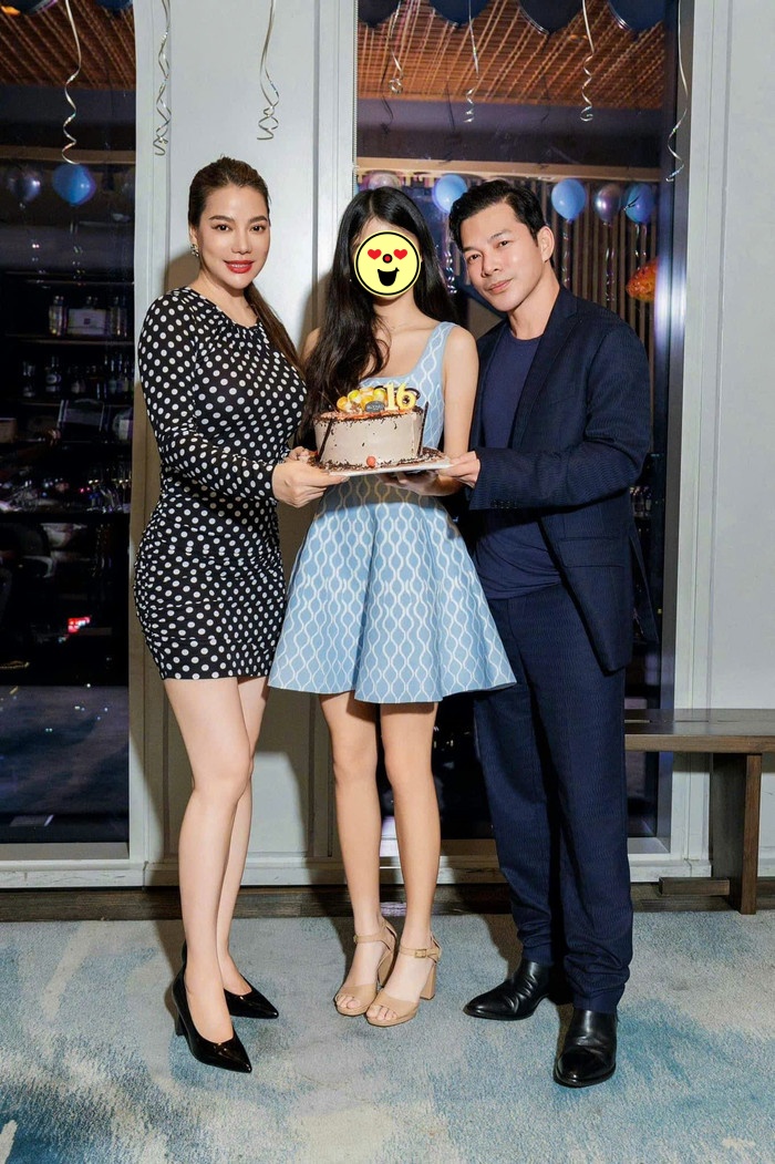 Trương Ngọc Ánh vướng tranh cãi khi khoe con gái: