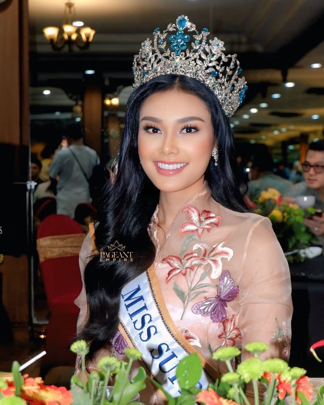 Thanh Thủy trong khung hình với 3 hoa hậu quốc tế- Ảnh 11.