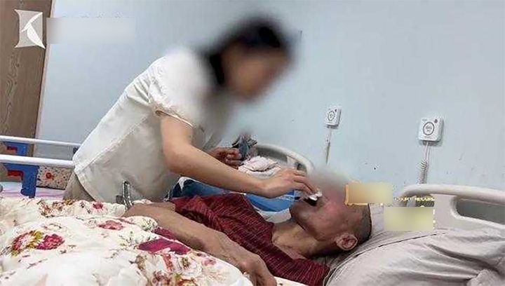 Giúp việc lấy sạch tiền của ông lão 84 tuổi, con cái ‘kiện’ mới biết đó là mẹ kế- Ảnh 2.