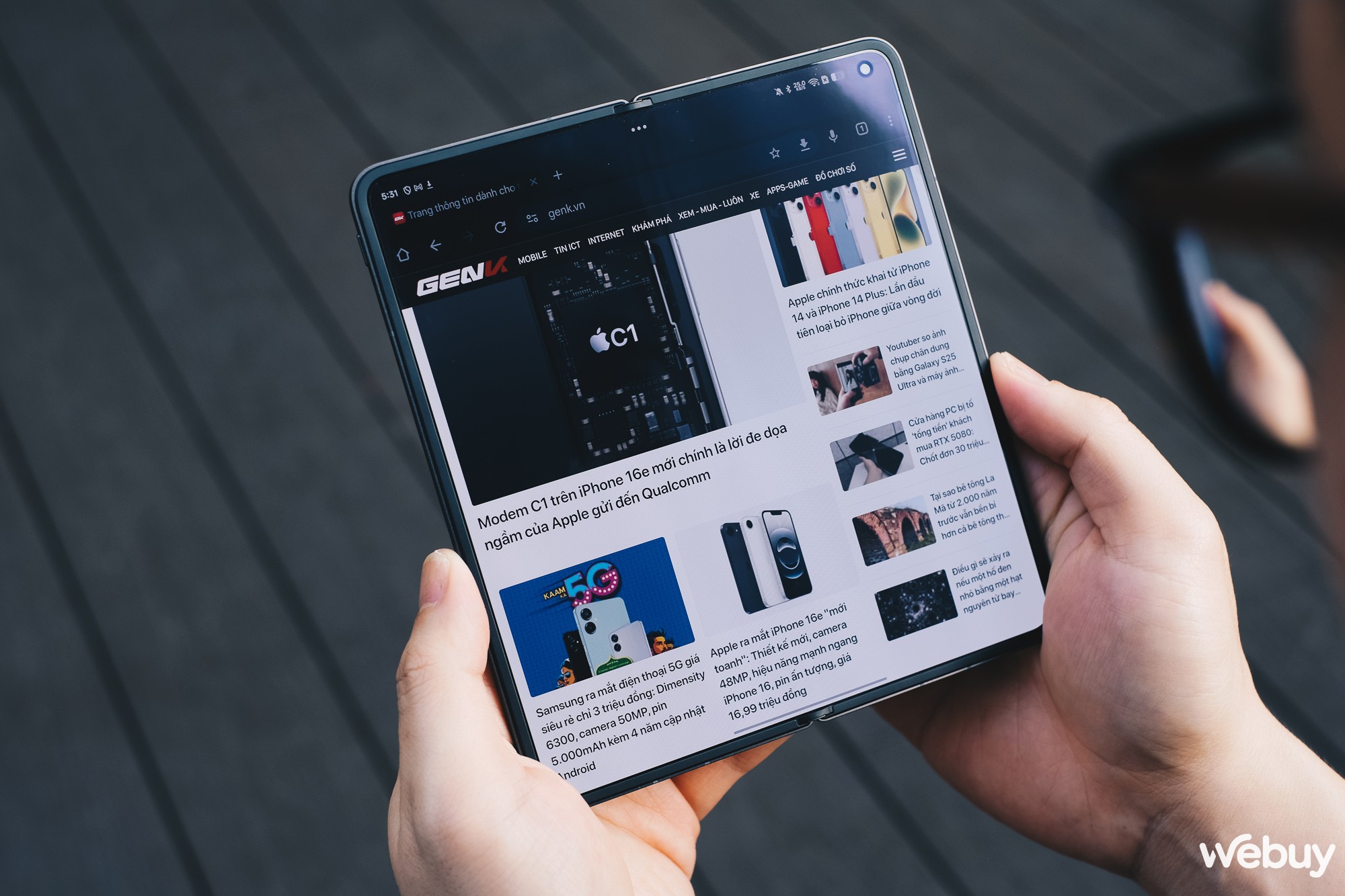 Nhìn lại chặng đường phát triển của smartphone gập: Đã cải tiến và đi xa đến mức nào?- Ảnh 7. Nhìn lại chặng đường phát triển của smartphone gập: Đã cải tiến và đi xa đến mức nào?- Ảnh 7.