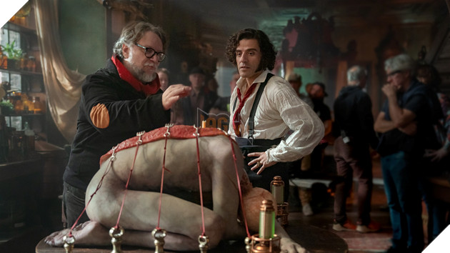 Hình ảnh của Oscar Isaac trong phim Frankenstein