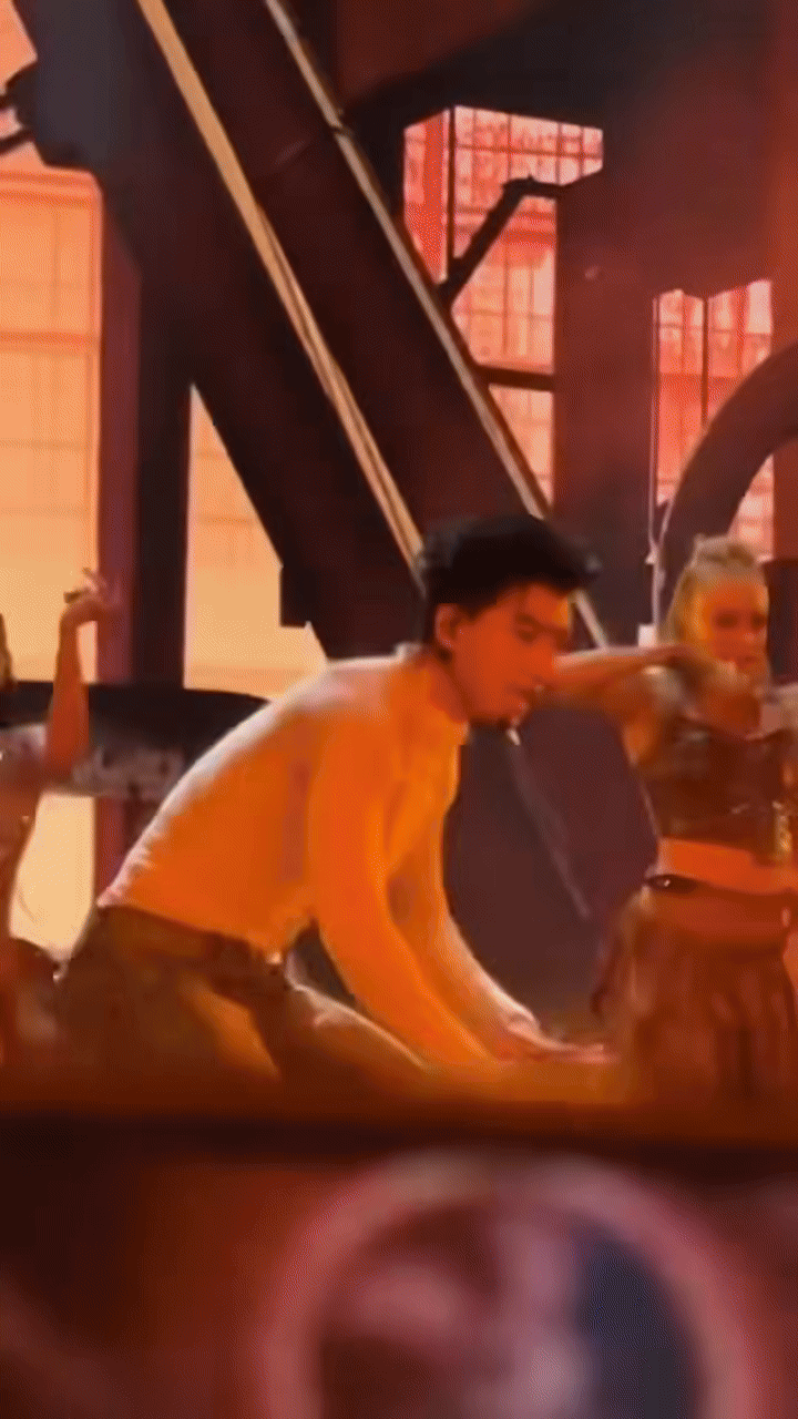 HIEUTHUHAI quá bạo: Khoe body cực nét uốn éo sexy