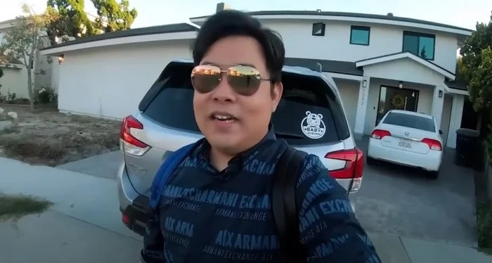 Nam nghệ sĩ có nhà trải từ Việt Nam sang Mỹ, 21 tuổi ly hôn, yêu nhiều mỹ nhân, U50 vẫn không vợ con- Ảnh 4.