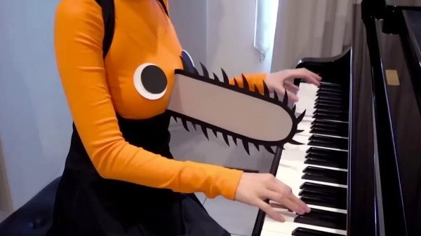 Nữ Youtuber gợi cảm Pan Piano ngày càng cắt xẻ táo bạo dẫn đến không ít tranh cãi pan piano 4 zrfjjpg