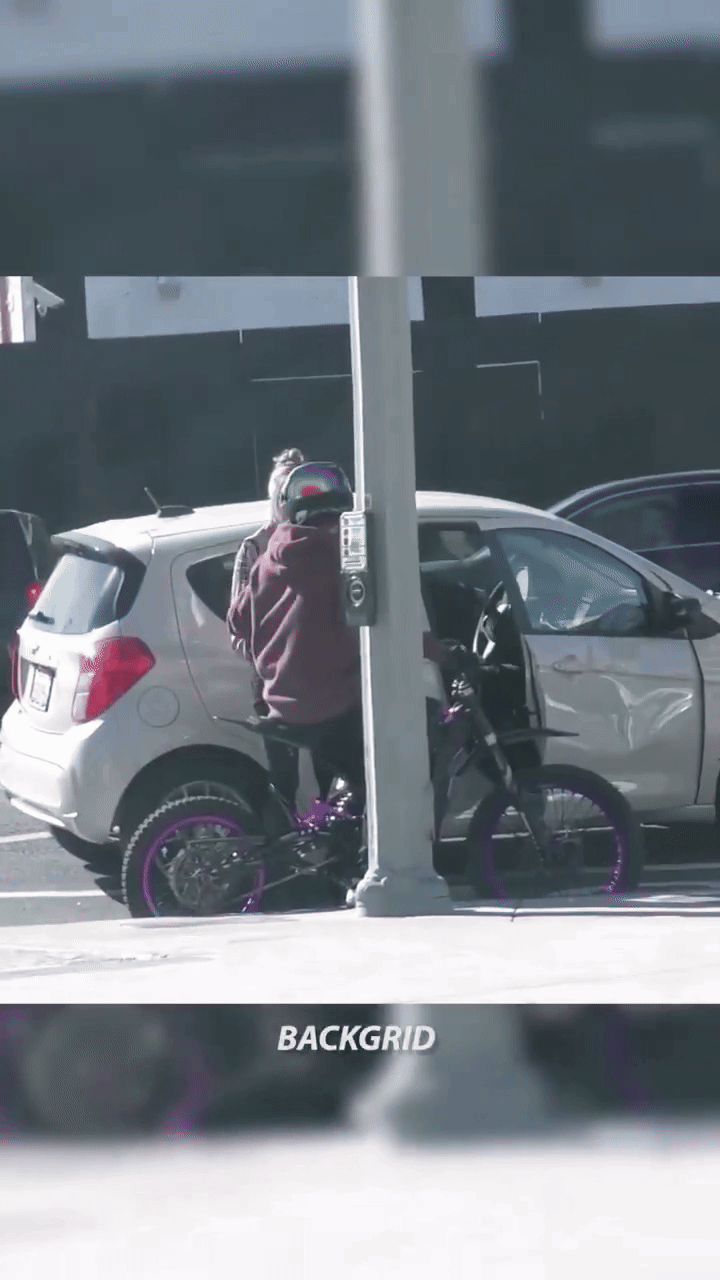 Chứng nào tật nấy, Pax Thiên gây tai nạn giao thông vì buông cả 2 tay khi lái xe- Ảnh 2. Chứng nào tật nấy, Pax Thiên gây tai nạn giao thông vì buông cả 2 tay khi lái xe- Ảnh 2.