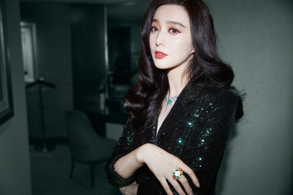 Cùng phạm tội tày đình, tại sao