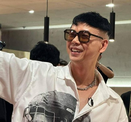 Nam ca sĩ mắc bệnh buộc phải cạo trọc lên VTV: